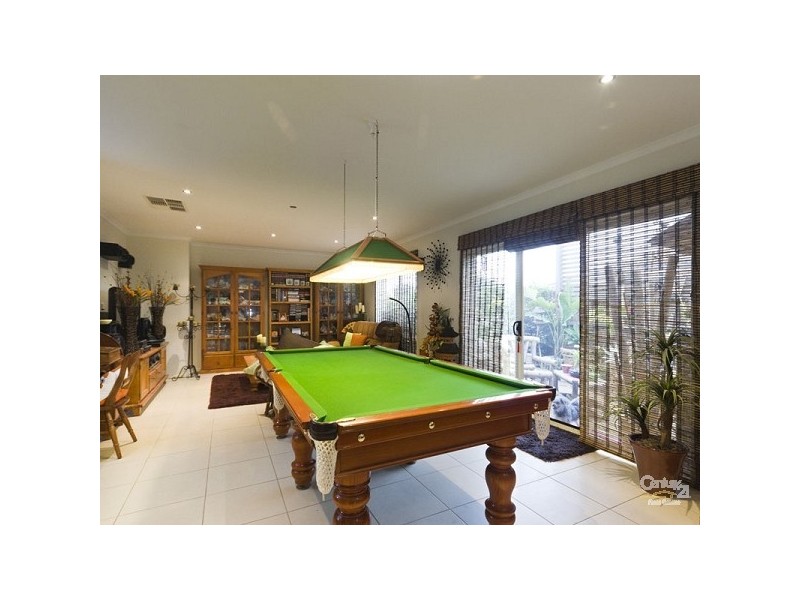 11 Falling Water Drive, Pakenham VIC 3810