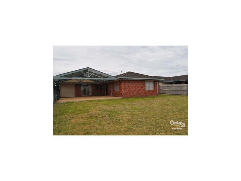 3 Oakgrove Drive, Narre Warren South VIC 3805