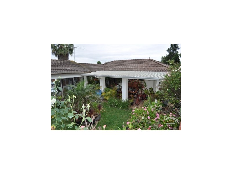 4 Caroline Place, Hampton Park VIC 3976