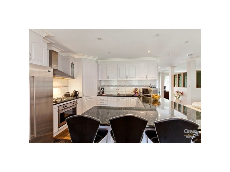 123 Holm Park Road, Beaconsfield VIC 3807