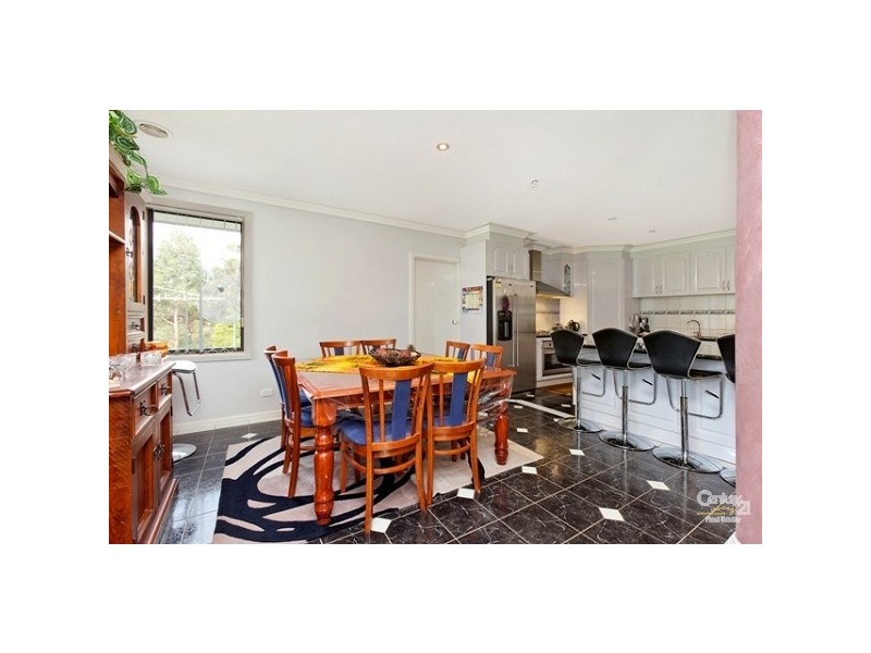 123 Holm Park Road, Beaconsfield VIC 3807