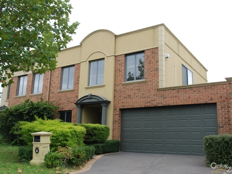 2 Cropton Place, Narre Warren South VIC 3805