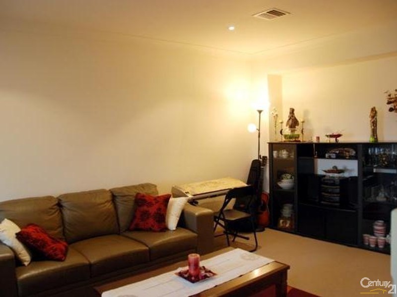 2 Cropton Place, Narre Warren South VIC 3805