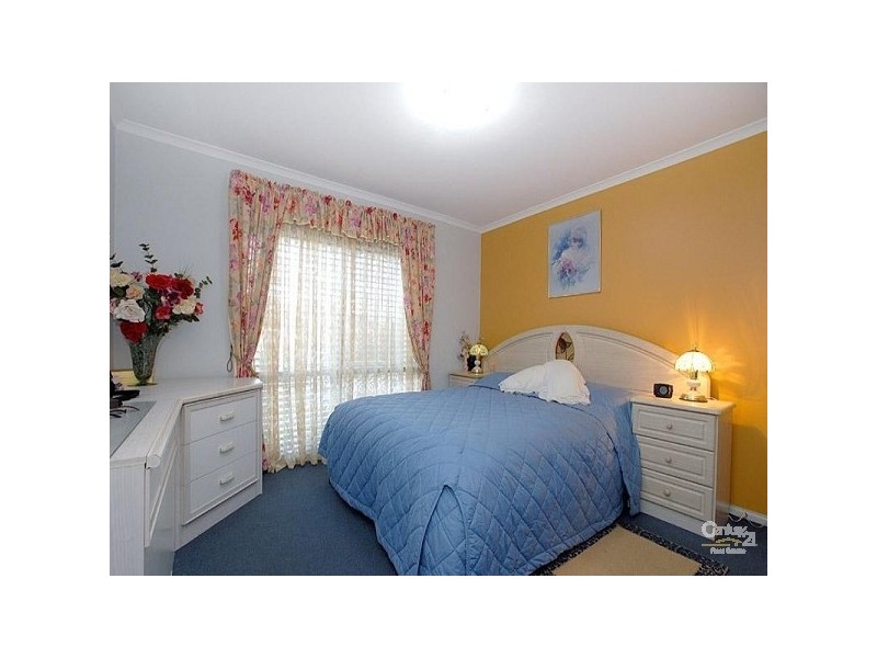 23 Sir Thomas Drive, Pakenham VIC 3810