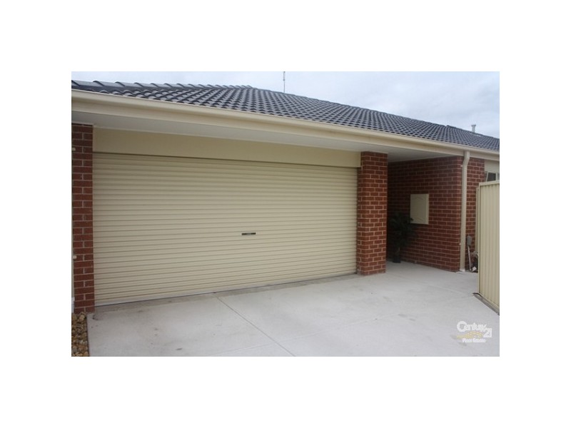 33b Pomegranate Way, Pakenham VIC 3810