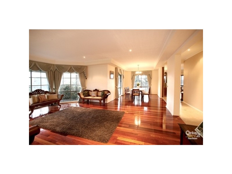 2 Halcyon Way, Narre Warren VIC 3805