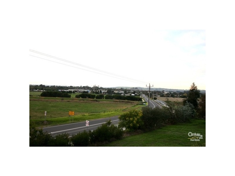 2 Halcyon Way, Narre Warren VIC 3805