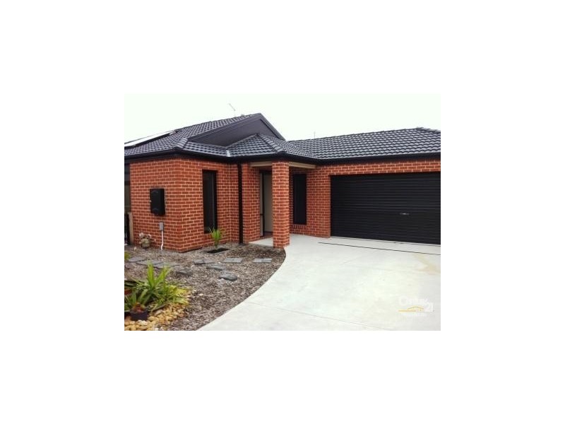 32a Pomegranate Way, Pakenham VIC 3810