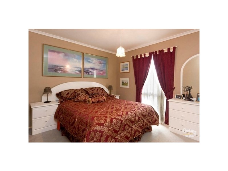 2/58 Willow Drive, Hampton Park VIC 3976