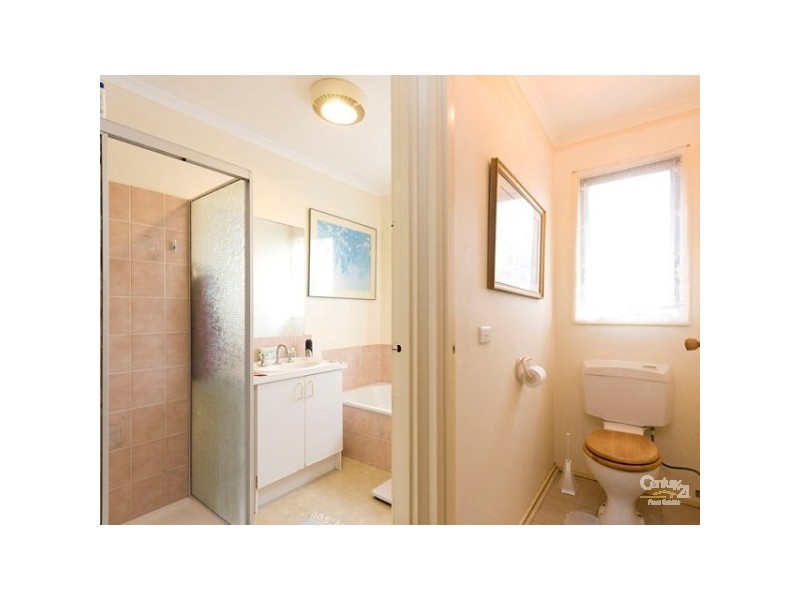 2/58 Willow Drive, Hampton Park VIC 3976