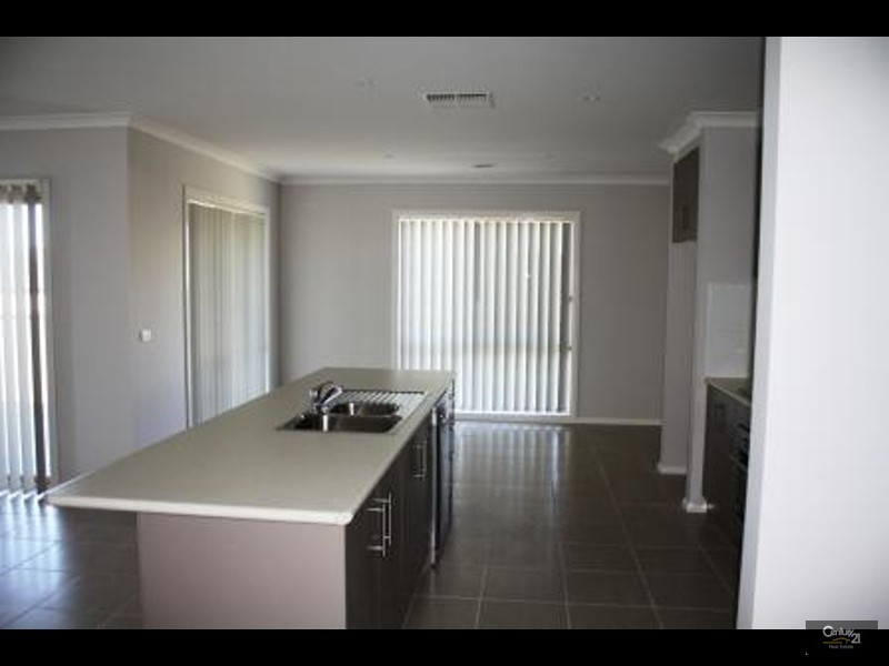 Lot 975 Lawrence Close, Pakenham VIC 3810