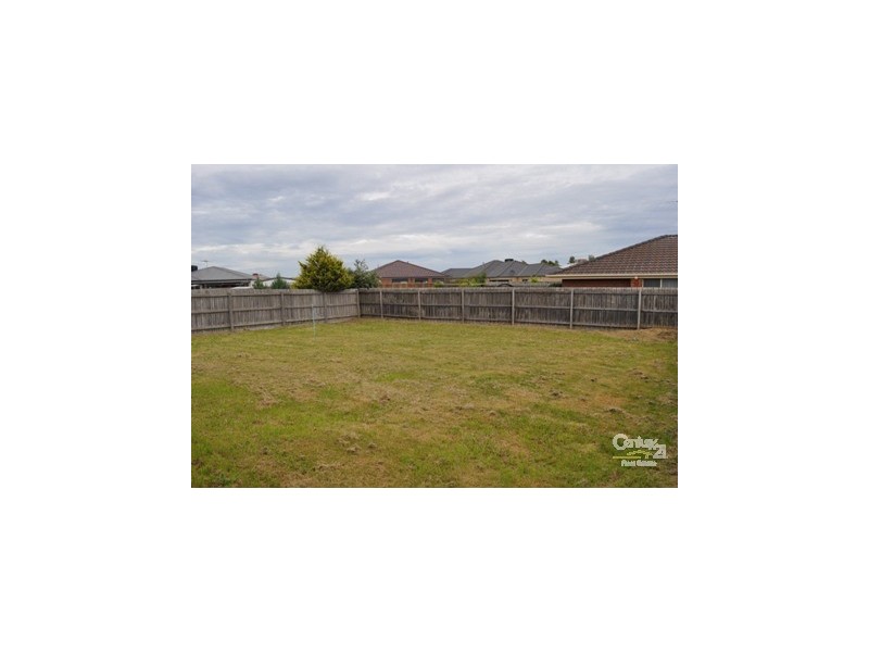 3 Oakgrove, Narre Warren South VIC 3805
