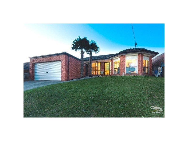 7 Meredith Crescent, Hampton Park VIC 3976