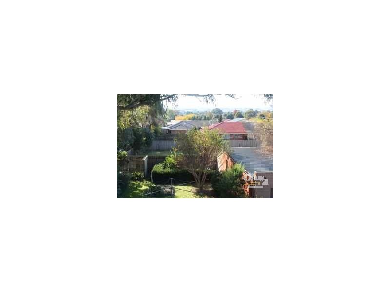 65 Somerville Road, Hampton Park VIC 3976