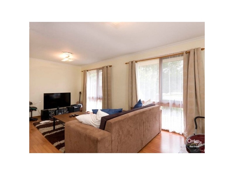 28 Beckington Crescent, Hampton Park VIC 3976