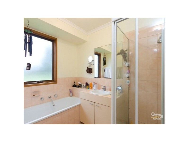 28 Beckington Crescent, Hampton Park VIC 3976