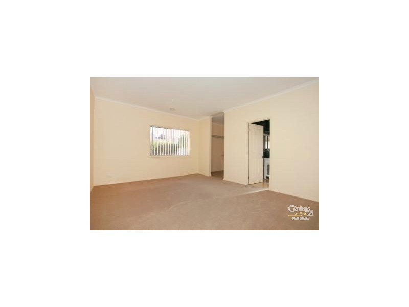 9 Colonial Way, Pakenham VIC 3810