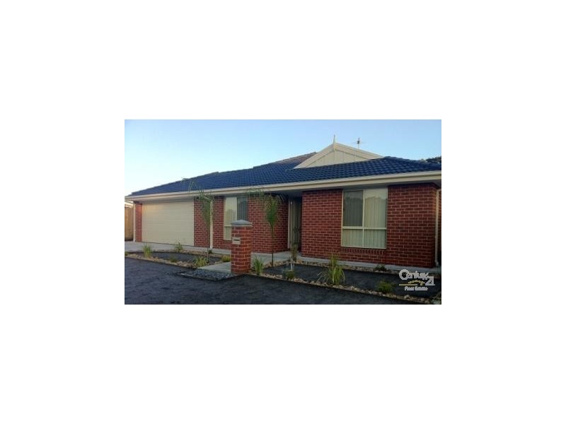 2a Pomegranate Way, Pakenham VIC 3810
