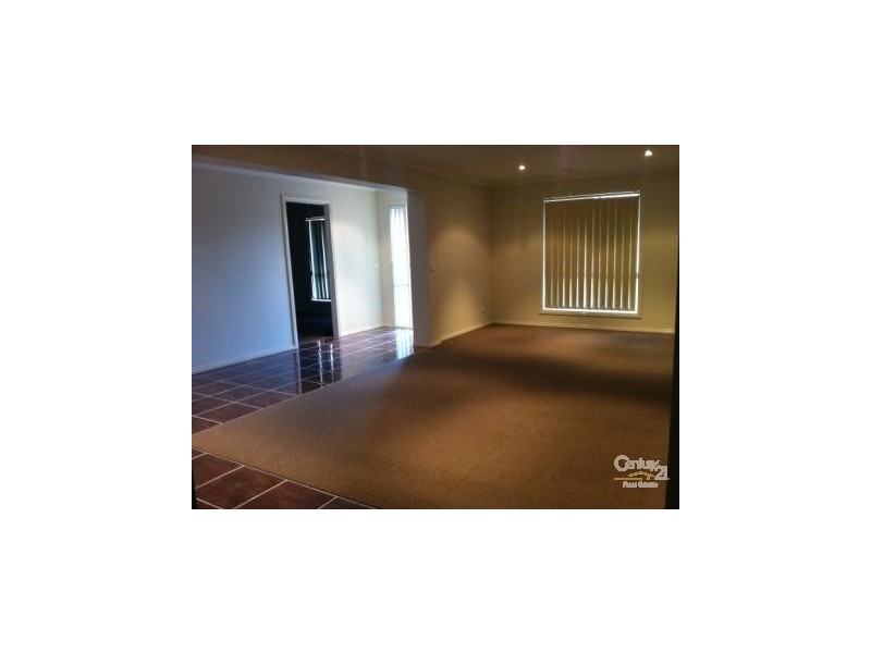 2a Pomegranate Way, Pakenham VIC 3810