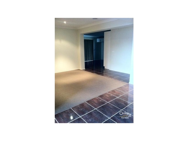 2a Pomegranate Way, Pakenham VIC 3810