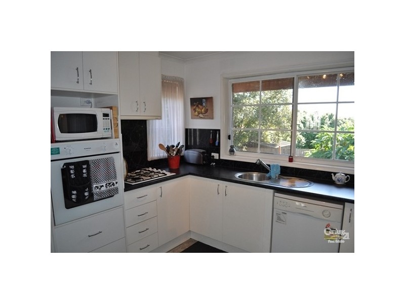 5 Ashford Close, Hampton Park VIC 3976