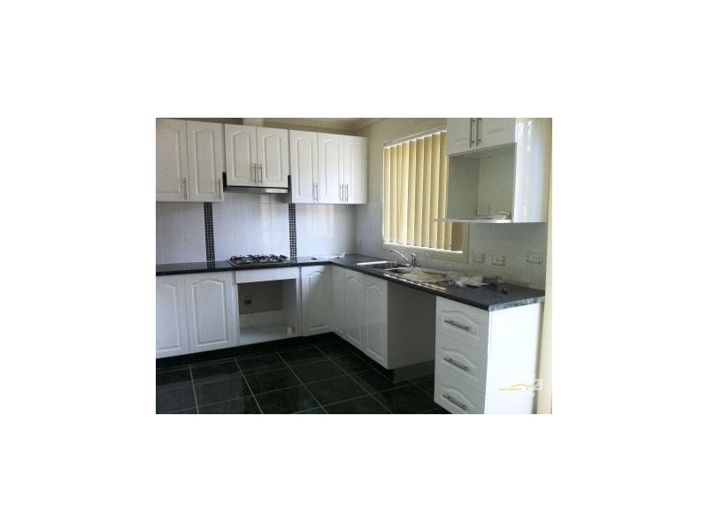 2 Pomegranate Way, Pakenham VIC 3810