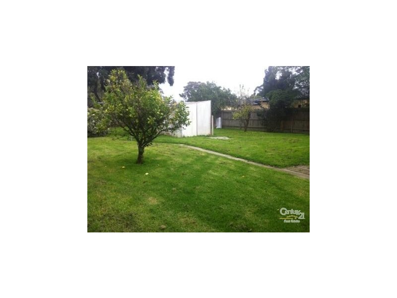 23 Hallam Road, Hampton Park VIC 3976