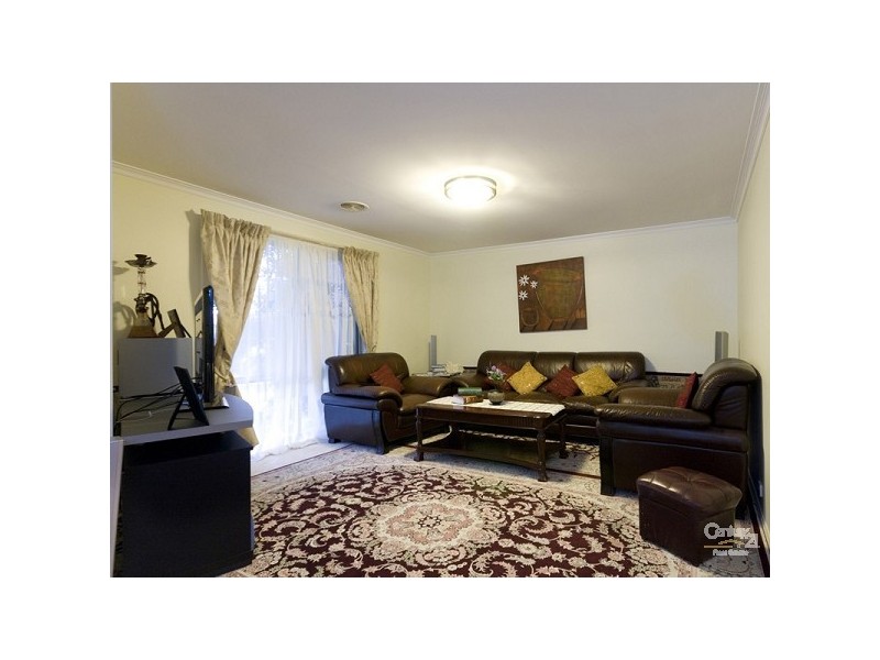 10 Prime Court, Berwick VIC 3806