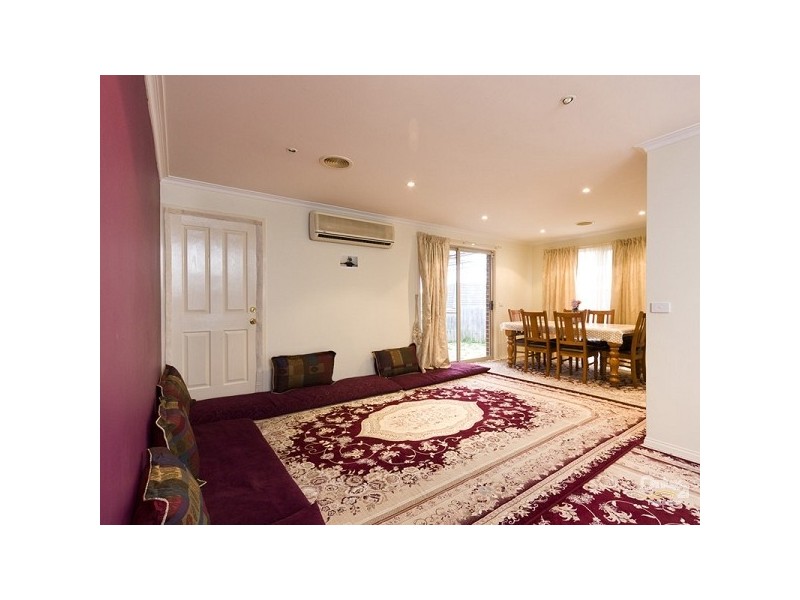 10 Prime Court, Berwick VIC 3806