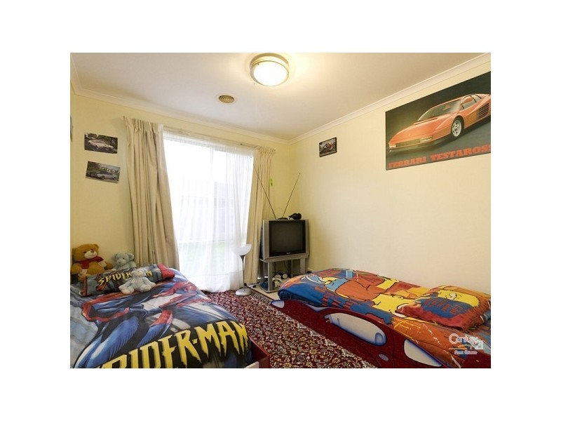 10 Prime Court, Berwick VIC 3806