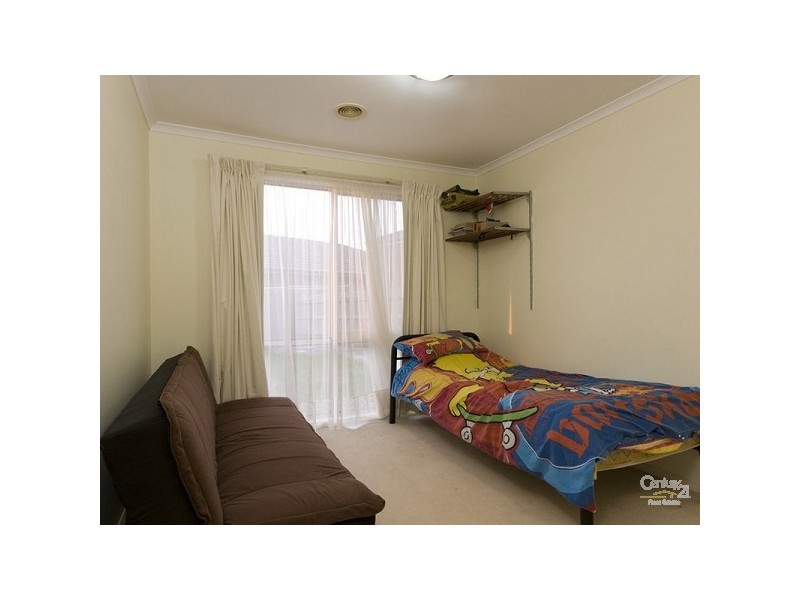 10 Prime Court, Berwick VIC 3806