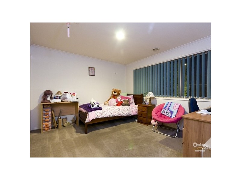 42 Branton Drive, Hampton Park VIC 3976