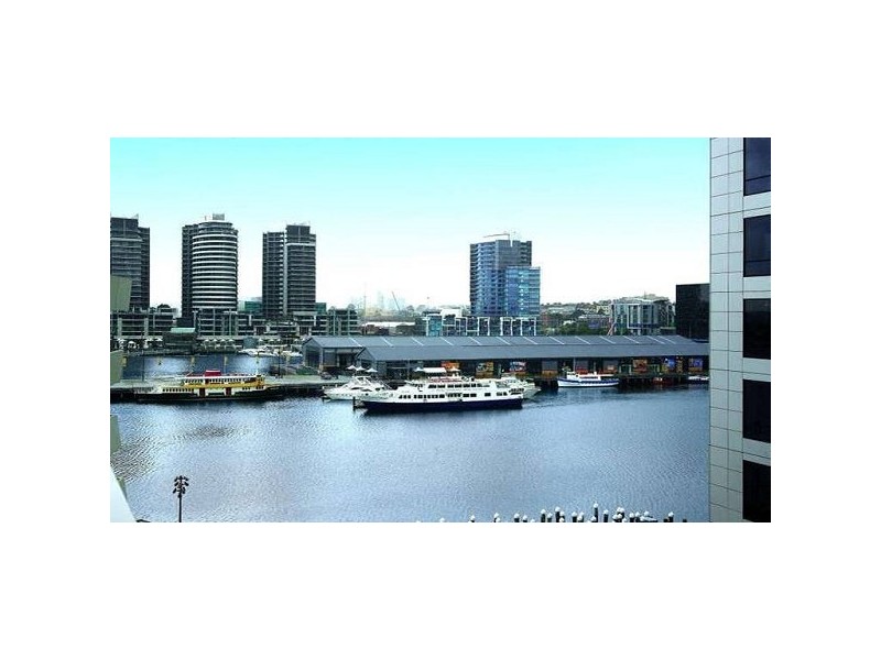 84 /111 merchant street, Docklands VIC 3008