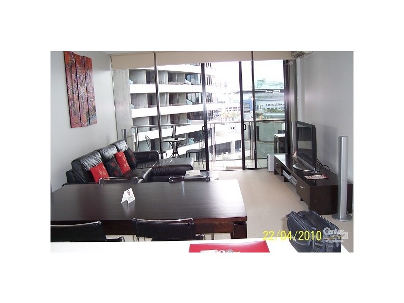 707/20 Rakaia Way, Docklands VIC 3008