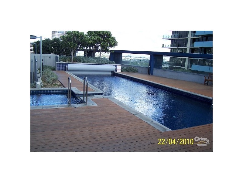 707/20 Rakaia Way, Docklands VIC 3008