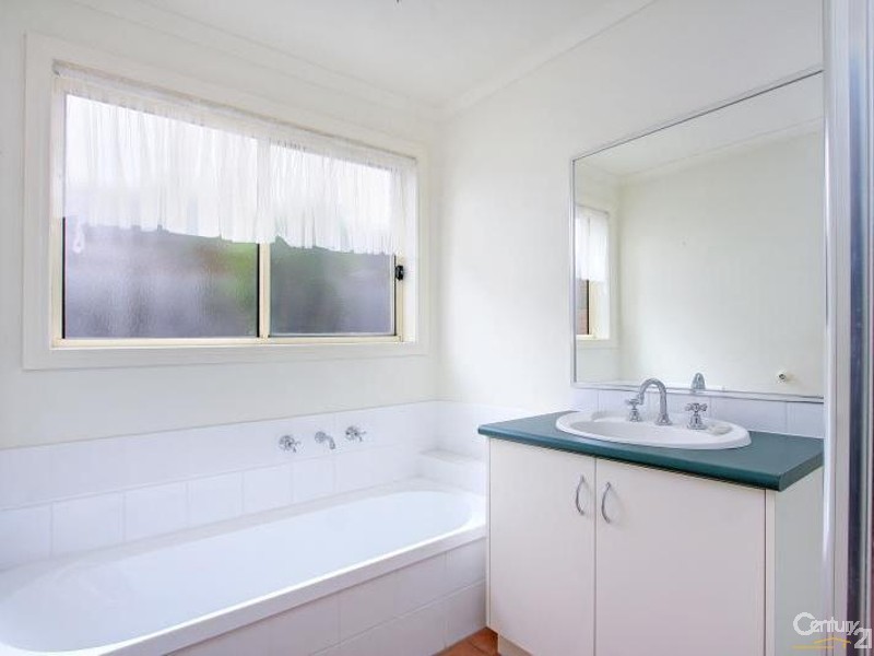 4 Moresby Court, Hastings VIC 3915