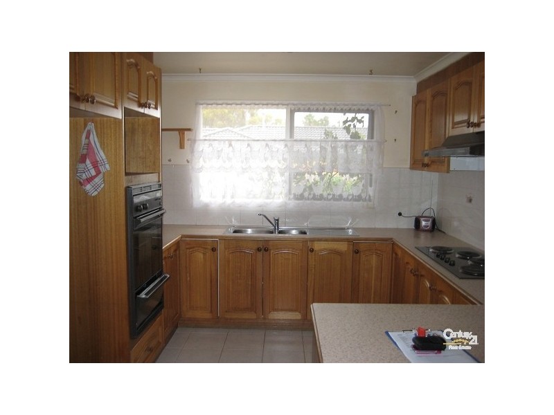 5 Cedar Drive, Hastings VIC 3915