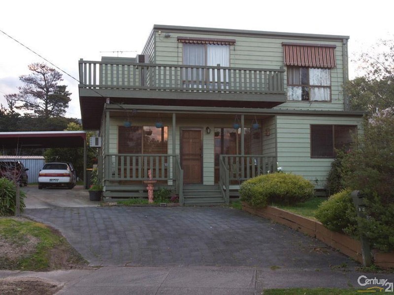 16 Pinewood Drive, Hastings VIC 3915