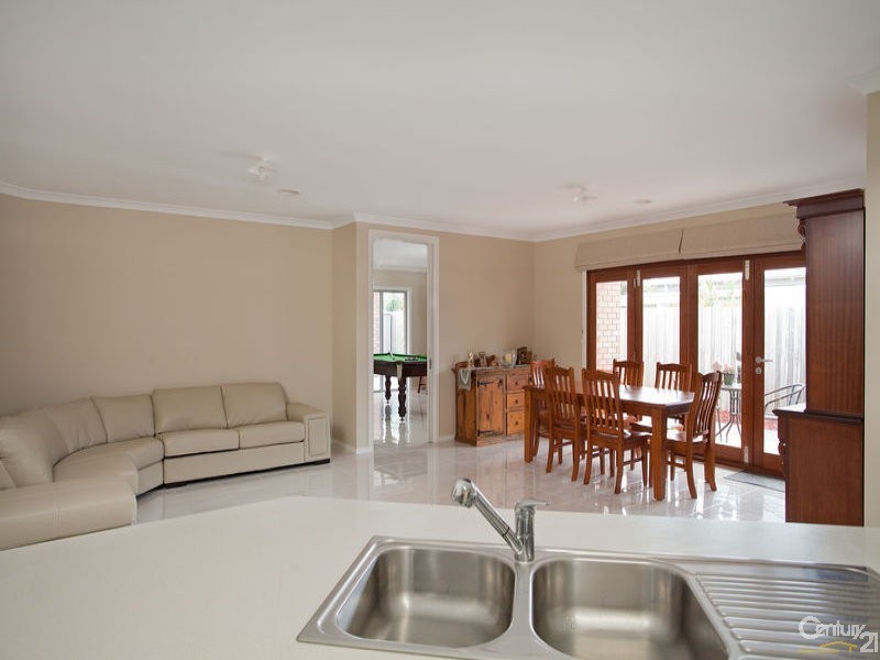 6 Windrest Place, Hastings VIC 3915