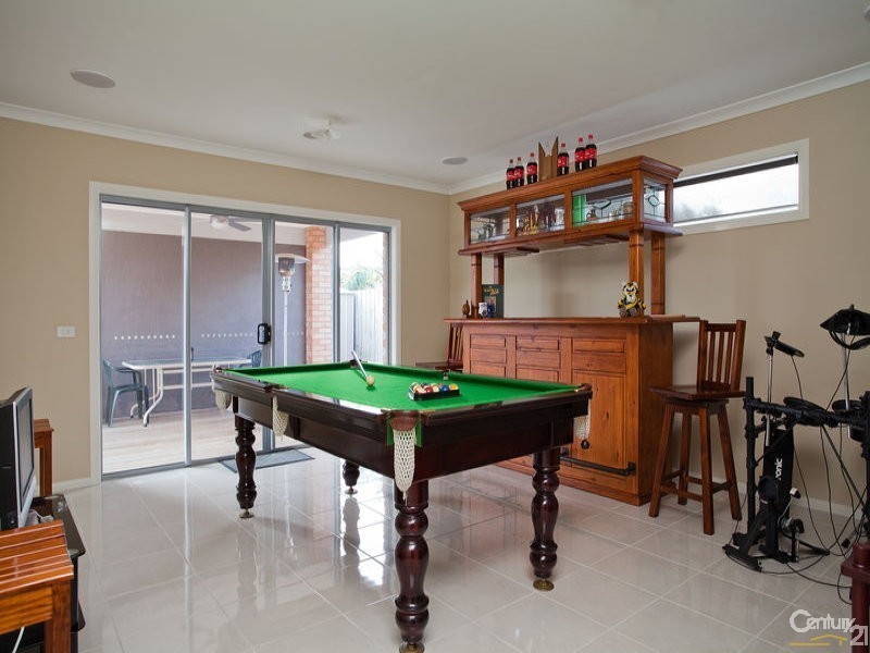 6 Windrest Place, Hastings VIC 3915