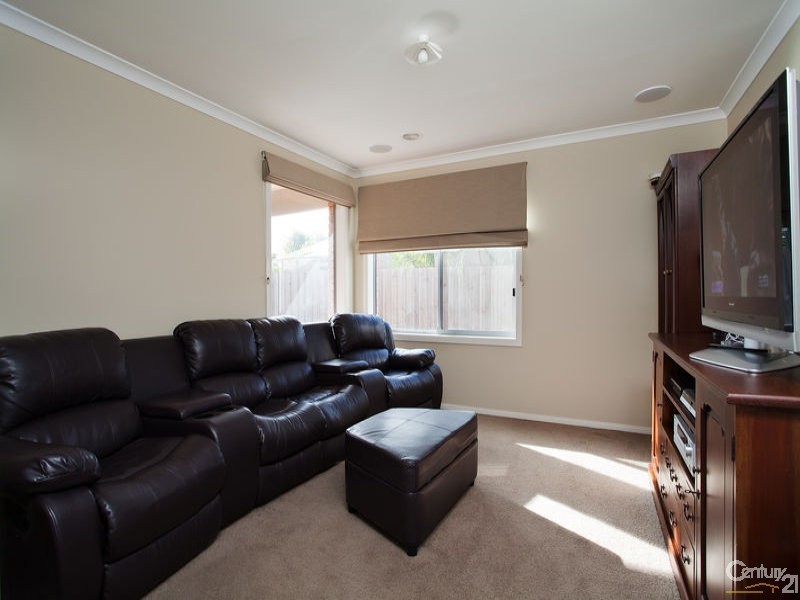 6 Windrest Place, Hastings VIC 3915