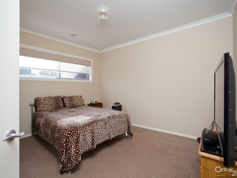 6 Windrest Place, Hastings VIC 3915