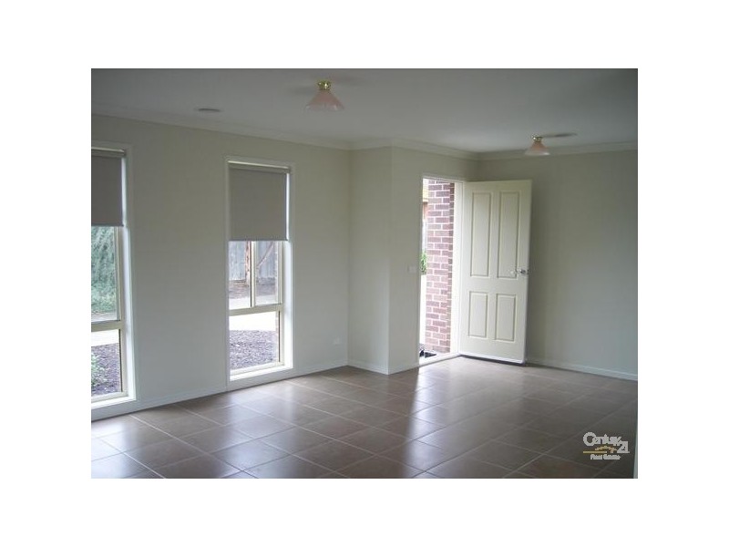 2/116 Victoria Street, Hastings VIC 3915