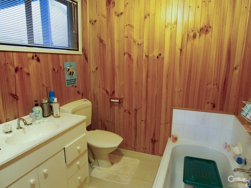 16 Pinewood Drive, Hastings VIC 3915