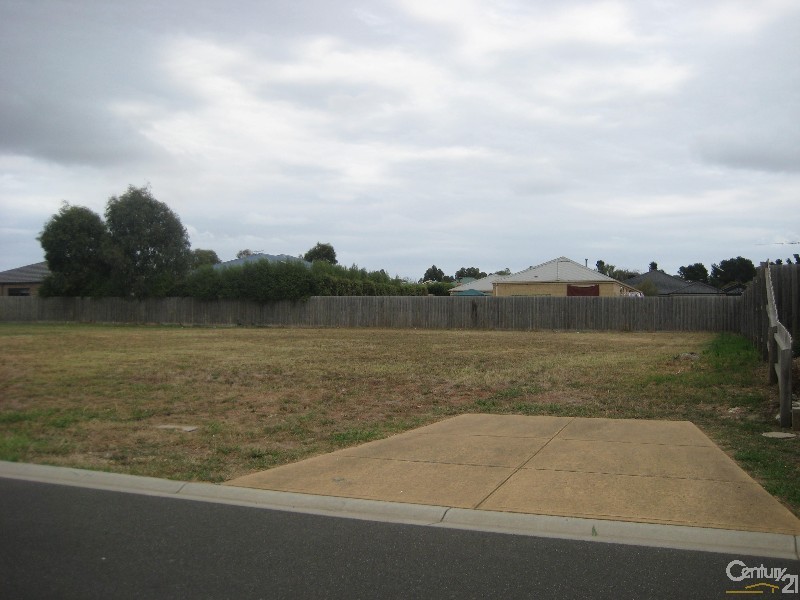 30 Spruce Drive, Hastings VIC 3915