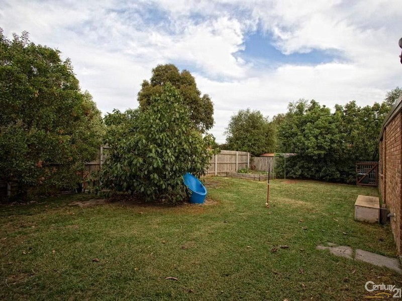 15 Merlebah Court, Hastings VIC 3915