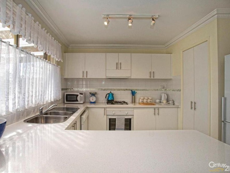 2A Raymond Street, Somerville VIC 3912