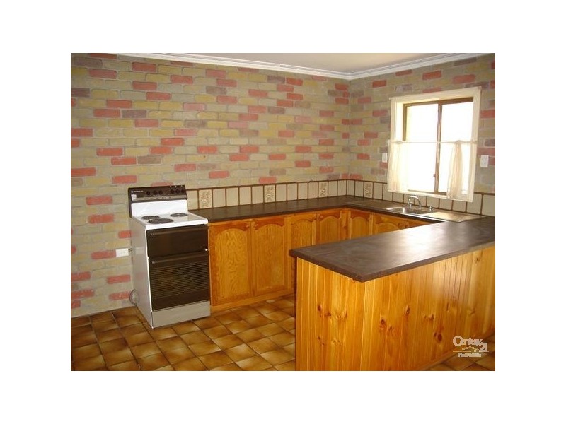 4/2 Simon Street, Hastings VIC 3915