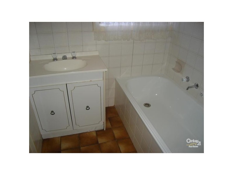 4/2 Simon Street, Hastings VIC 3915