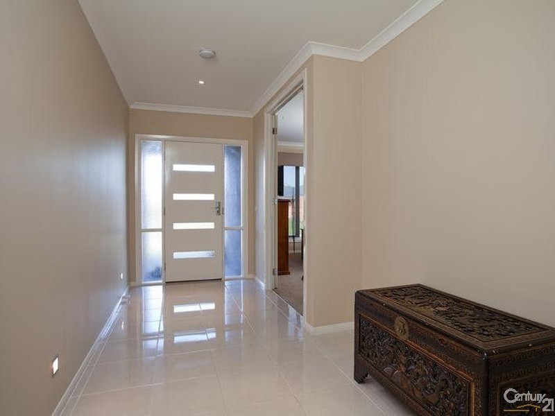 6 Windrest Place, Hastings VIC 3915